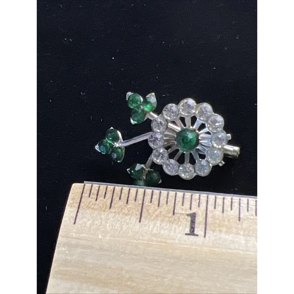 Vintage Silvertone Green Rhinestone‎ Flower Brooch Costume Jewelry